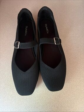 KWOT ( not worn) Style & Co. Black Knit Mary Jane Flats with Buckle